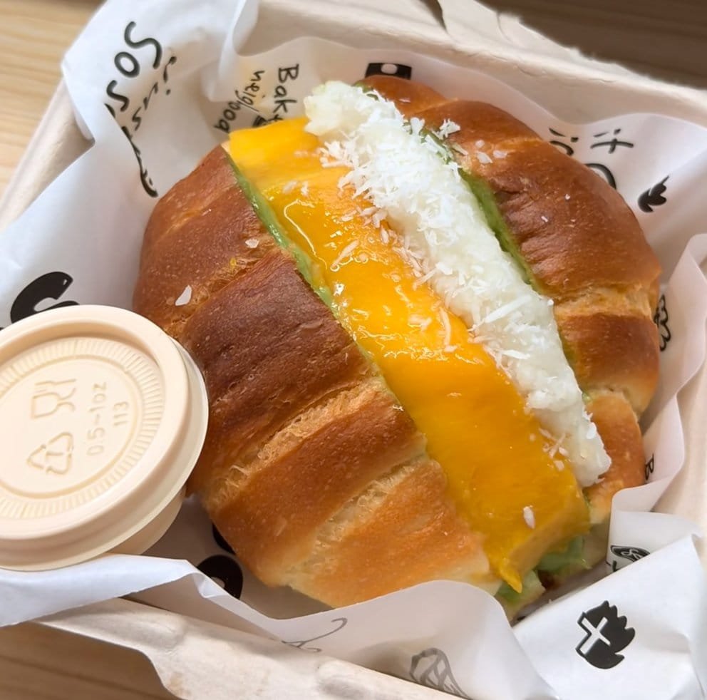 Mango-Sticky-Rice-Salt-Bread-1