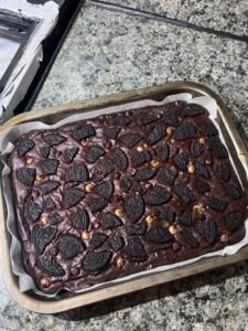 oreo-brownies-pre-and-post-oven-1